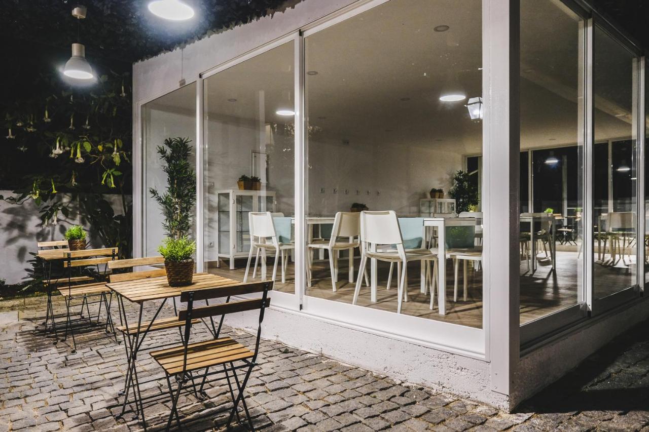 4U Lisbon VI Guesthouse Airport Екстер'єр фото